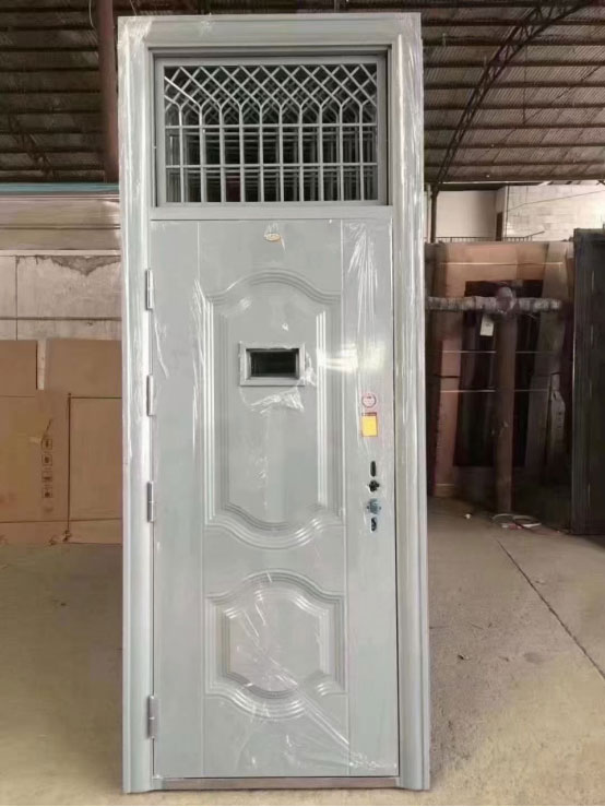 甘南学校教室门