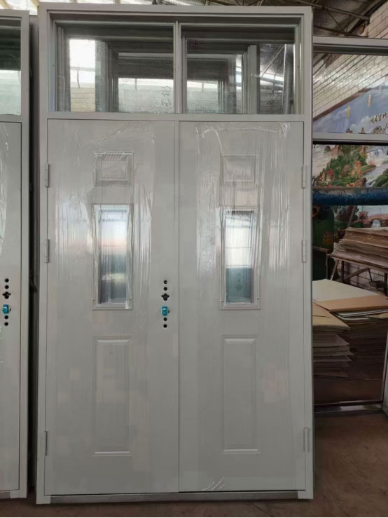 甘南学校教室门