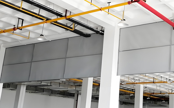 商场防烟分区常闭节点：甘南挡烟垂壁高度与控制器接线图解