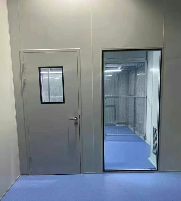 学校教学楼完成甘南防火门标准化安装